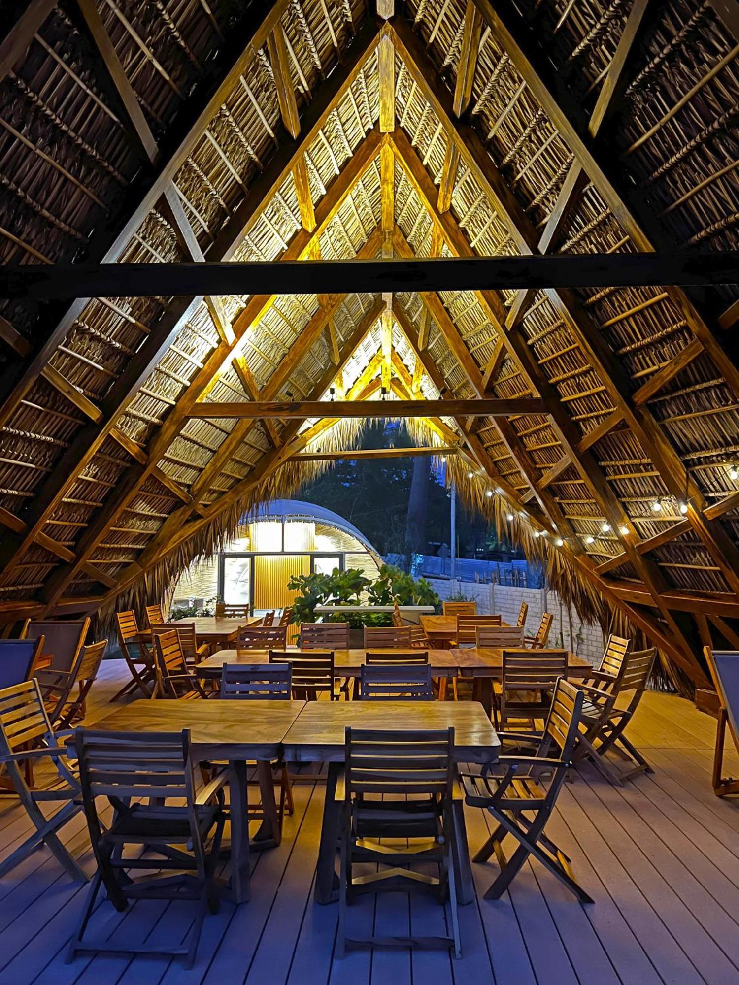 Almare Zonte - Beachfront Glamping Hotel El Zonte Buitenkant foto